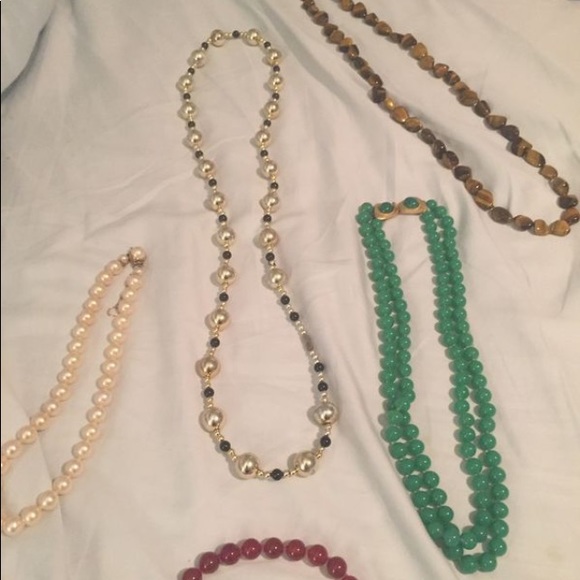 Vintage Costume Jewelry from different countries - Picture 3 of 4